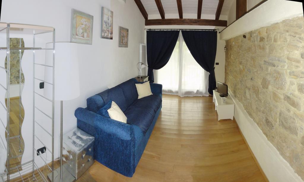 Vila Il Merlo Della Rocca Imperia Pokoj fotografie