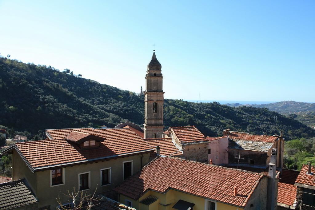 Vila Il Merlo Della Rocca Imperia Pokoj fotografie